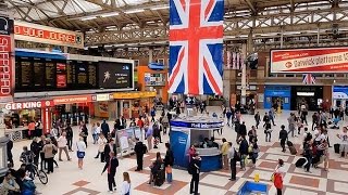 A Walk Through The London Victoria Station London England [upl. by Hakaber664]